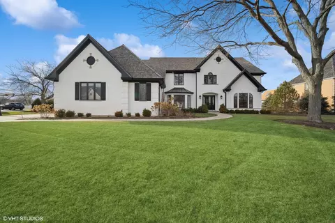 1025 Anderson Dr, Libertyville, IL 60048