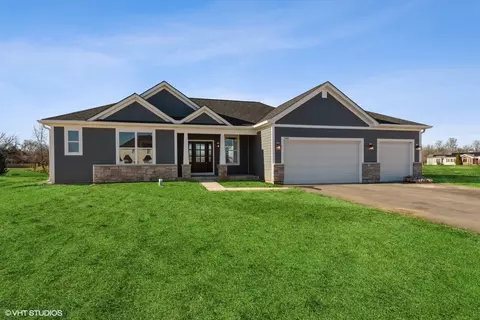 780 Cascade Pl, Marengo, IL 60152