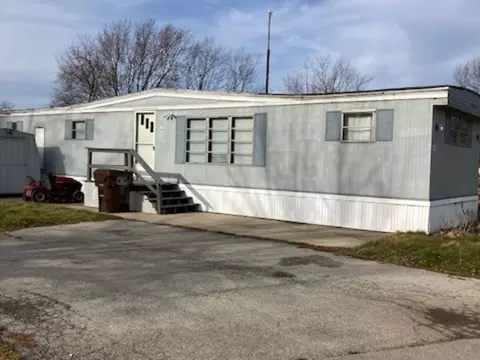 63 Kay Dr, Manteno, IL 60950