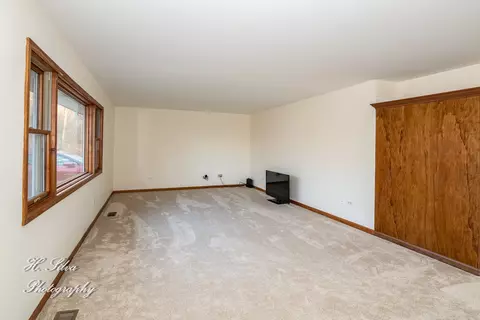 1005 Yuma Trl, Mchenry, IL 60051 photo 2