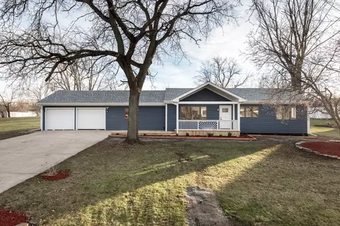 8321 W 133rd St, Orland Park, IL 60462