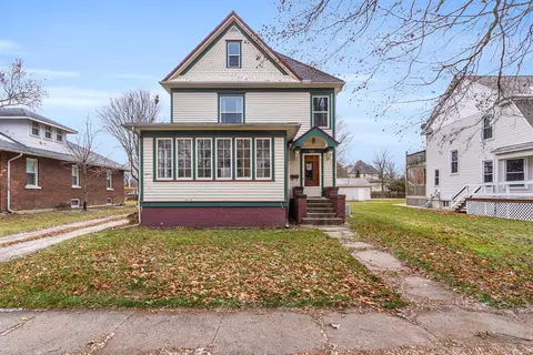 534 W Center St, Paxton, IL 60957