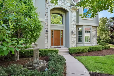 42 Marsh Ln, Batavia, IL 60510 photo 2