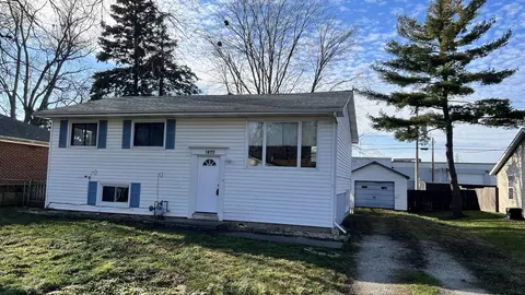 1405 Mittendorf Dr, Champaign, IL 61820