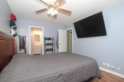 1979 Kenilworth Cir #E, Hoffman Estates, IL 60195 photo 14