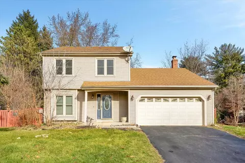 50 Manchester Ct, Fox River Grove, IL 60021