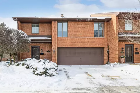 235 Ashbury Cir, Park Ridge, IL 60068