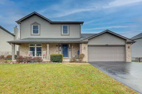 530 Flora Dr, Algonquin, IL 60102