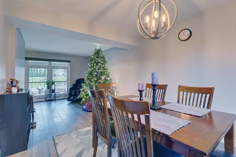 530 Flora Dr, Algonquin, IL 60102 photo 6