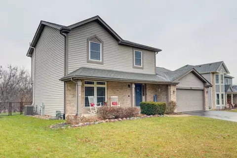 530 Flora Dr, Algonquin, IL 60102 photo 2