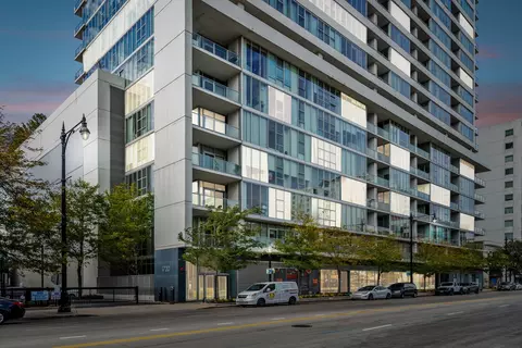 1720 S Michigan Ave #508, Chicago, IL 60616
