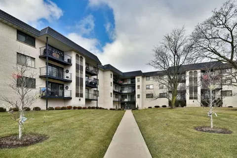 6950 W Forest Preserve Dr #209, Norridge, IL 60706