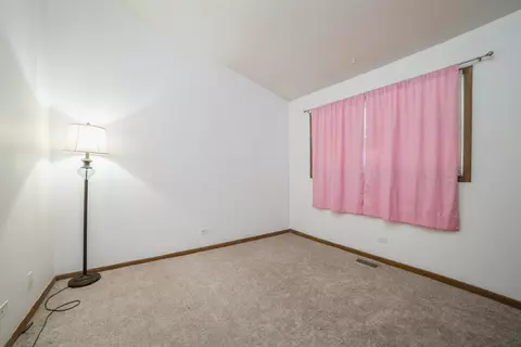 745 Alice Pl, Elgin, IL 60123 photo 11