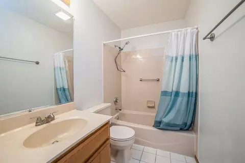 745 Alice Pl, Elgin, IL 60123 photo 12