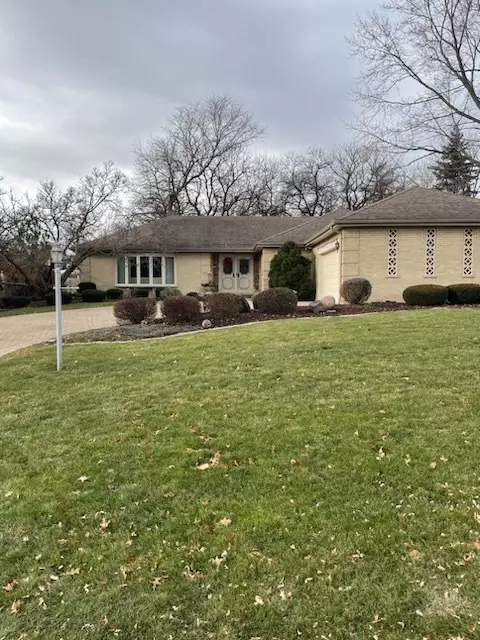 12860 S Winnebago Rd, Palos Heights, IL 60463
