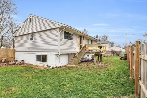2502 Sangamon Dr, Champaign, IL 61821 photo 33