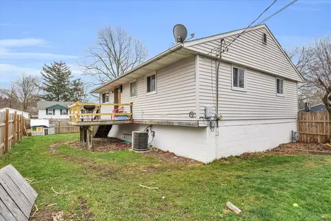 2502 Sangamon Dr, Champaign, IL 61821 photo 34