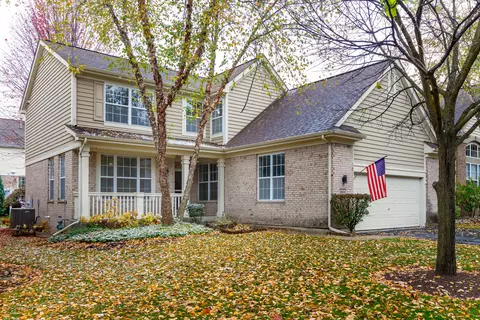 2004 N Trevino Ter, Vernon Hills, IL 60061
