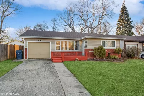 8808 S 55th Ave, Oak Lawn, IL 60453
