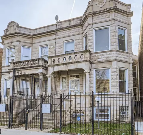 4251 W Monroe St, Chicago, IL 60624