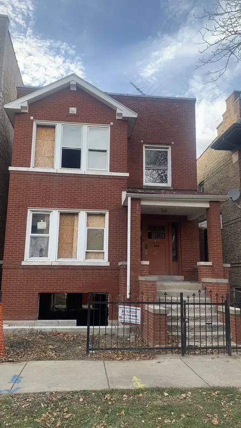 2620 N Mozart St, Chicago, IL 60647