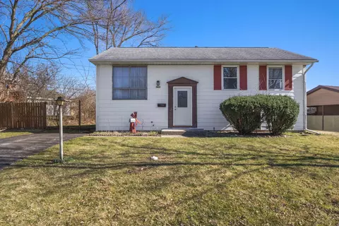 7617 Deerfield Ave, Woodridge, IL 60517