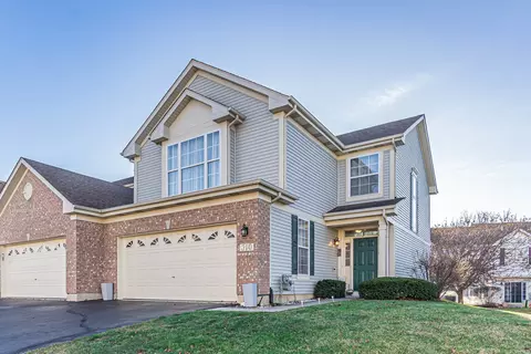 310 Emerald Ln #310, Algonquin, IL 60102