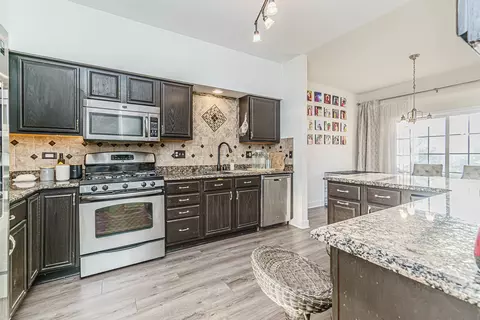 310 Emerald Ln #310, Algonquin, IL 60102 photo 8