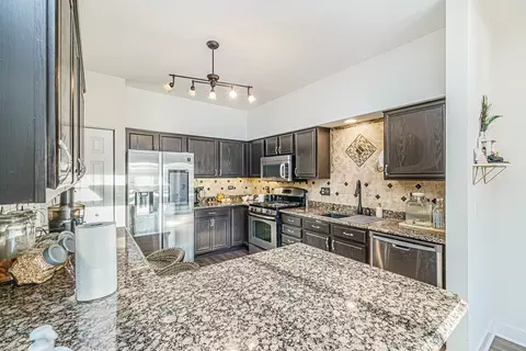 310 Emerald Ln #310, Algonquin, IL 60102 photo 6