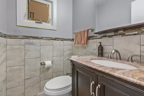 9 E Judith Ann Dr, Mount Prospect, IL 60056 photo 8