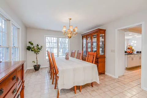 2313 Mohawk Ln, Glenview, IL 60026 photo 6