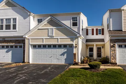 1564 Glacier Trl, Carpentersville, IL 60110