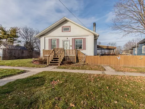 330 E Atkinson St, Sheffield, IL 61361 photo 2