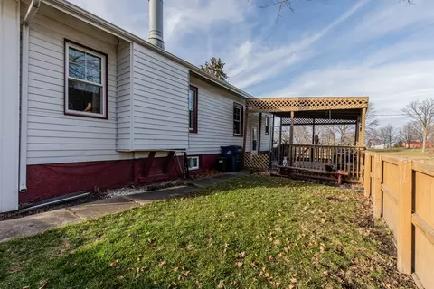 330 E Atkinson St, Sheffield, IL 61361 photo 17