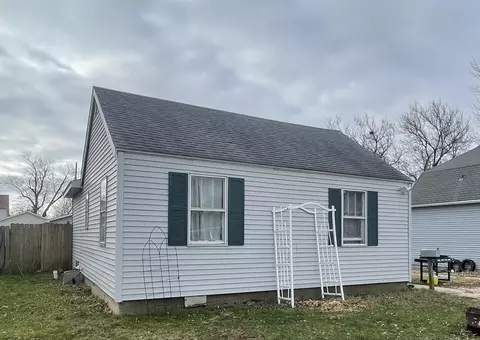 330 E Spruce St, Paxton, IL 60957