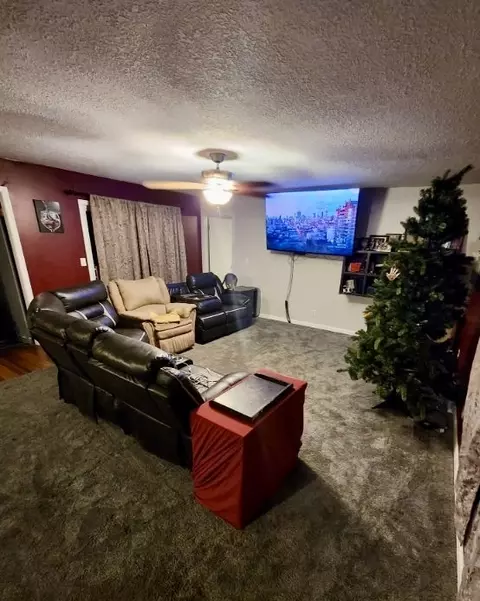 330 E Spruce St, Paxton, IL 60957 photo 6