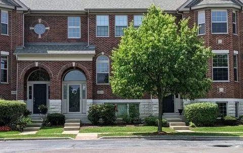 27 W730 Hodges Way, Winfield, IL 60190