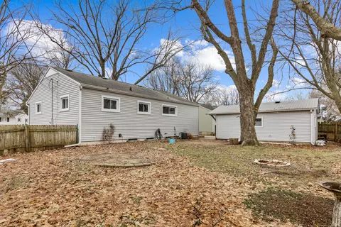 727 Watson Dr, Genoa, IL 60135 photo 17