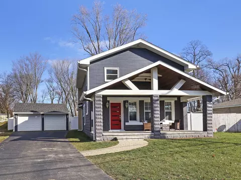 820 N River Rd, Mchenry, IL 60051