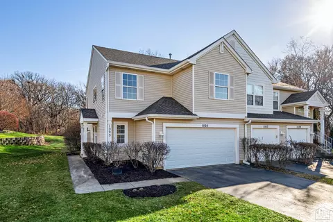 1525 Meadowsedge Ln, Carpentersville, IL 60110