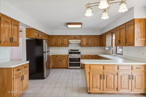1101 N Itasca Rd, Addison, IL 60101 photo 7