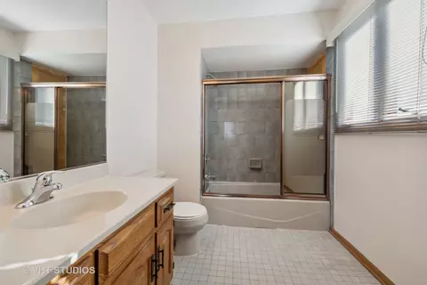1101 N Itasca Rd, Addison, IL 60101 photo 14
