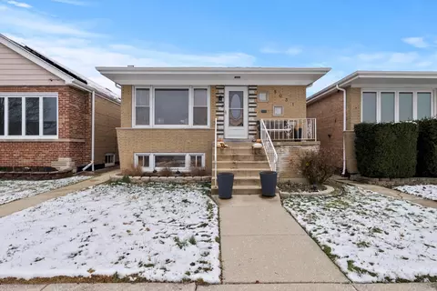 5031 S La Crosse Ave, Chicago, IL 60638