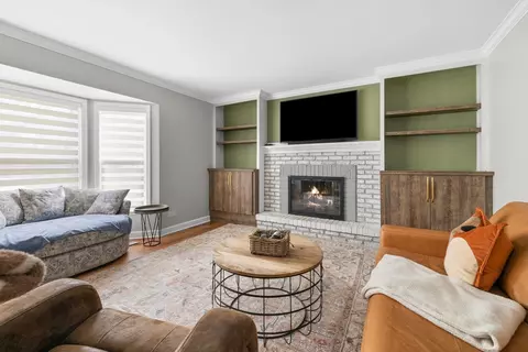 601 Greens View Dr, Algonquin, IL 60102 photo 8