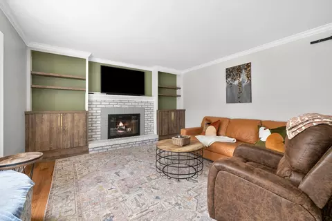 601 Greens View Dr, Algonquin, IL 60102 photo 9
