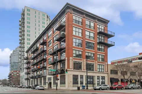 1601 S Michigan Ave #202, Chicago, IL 60616
