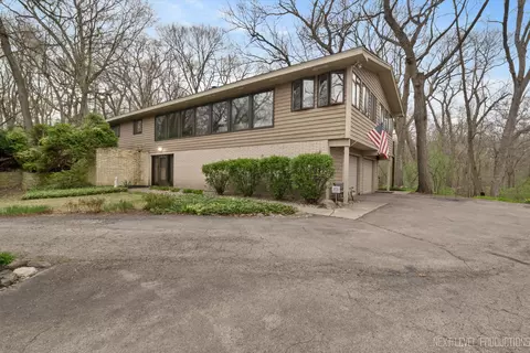 41 W418 Far View Rd, Campton Hills, IL 60119