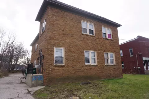 1345-1347 7th Ave, Rockford, IL 61104