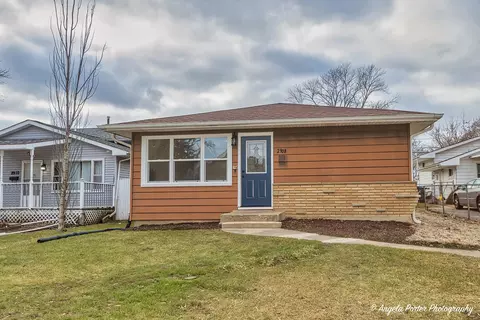 2908 Gilboa Ave, Zion, IL 60099