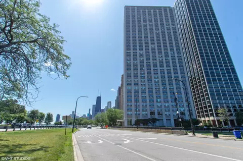 1550 N Lake Shore Dr #23B, Chicago, IL 60610